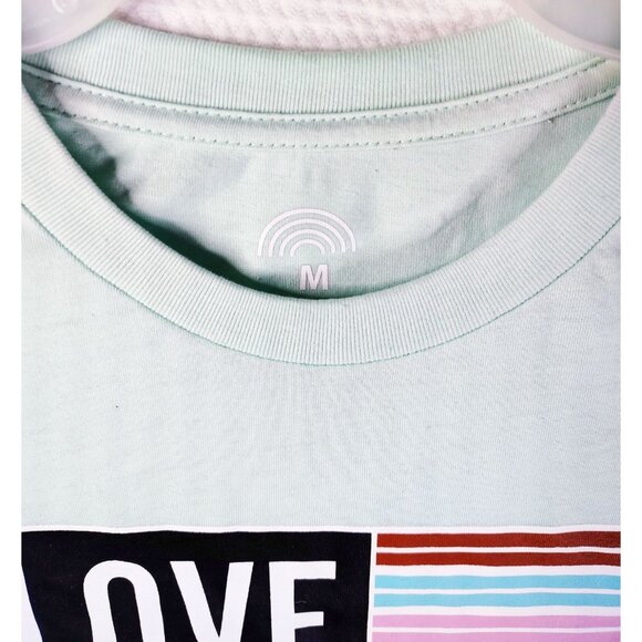 Pride Shirt Rainbow Love Flag Medium Unisex Green Short Sleeve Tee - Picture 2 of 8